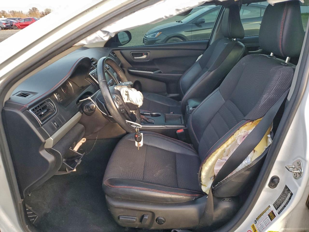 2017 TOYOTA CAMRY
