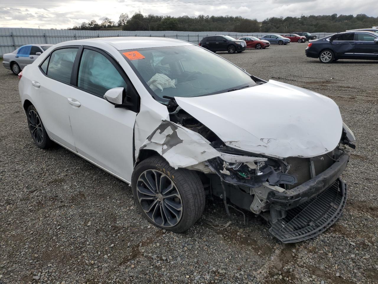 2015 TOYOTA COROLLA