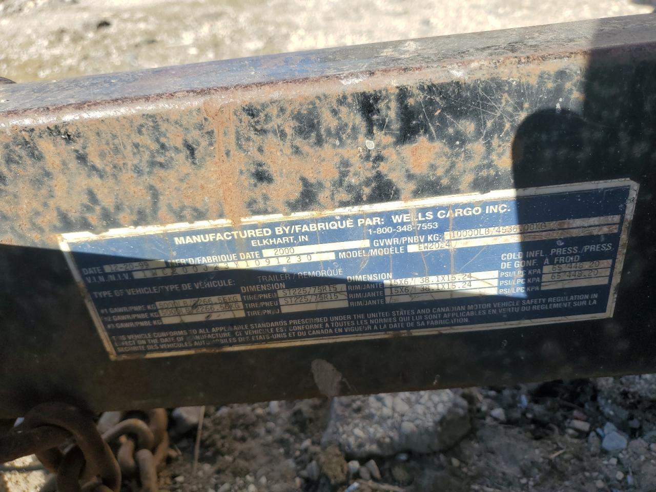 2000 WELLS CARGO Trailer
