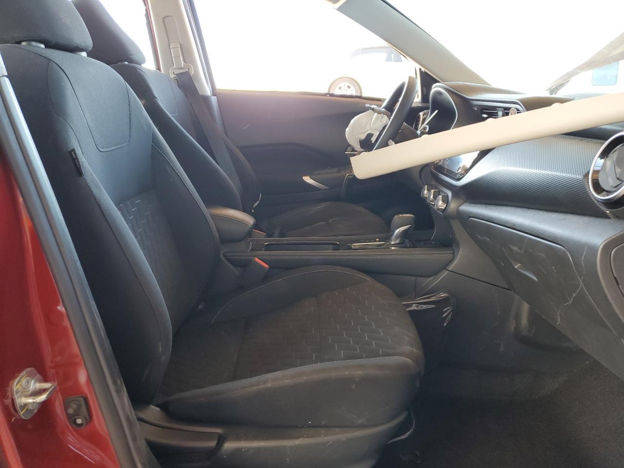 2023 NISSAN KICKS