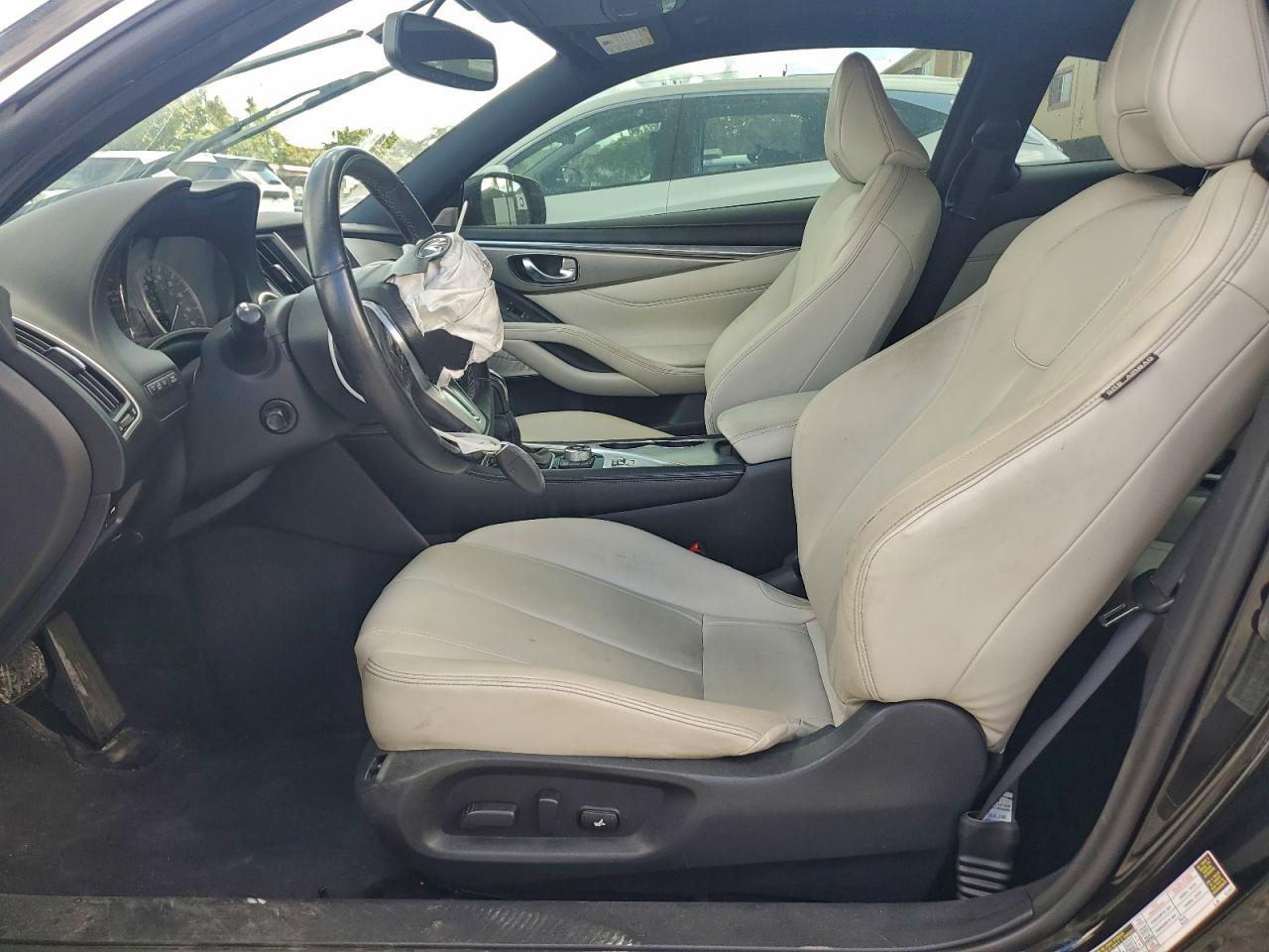 2017 INFINITI Q60