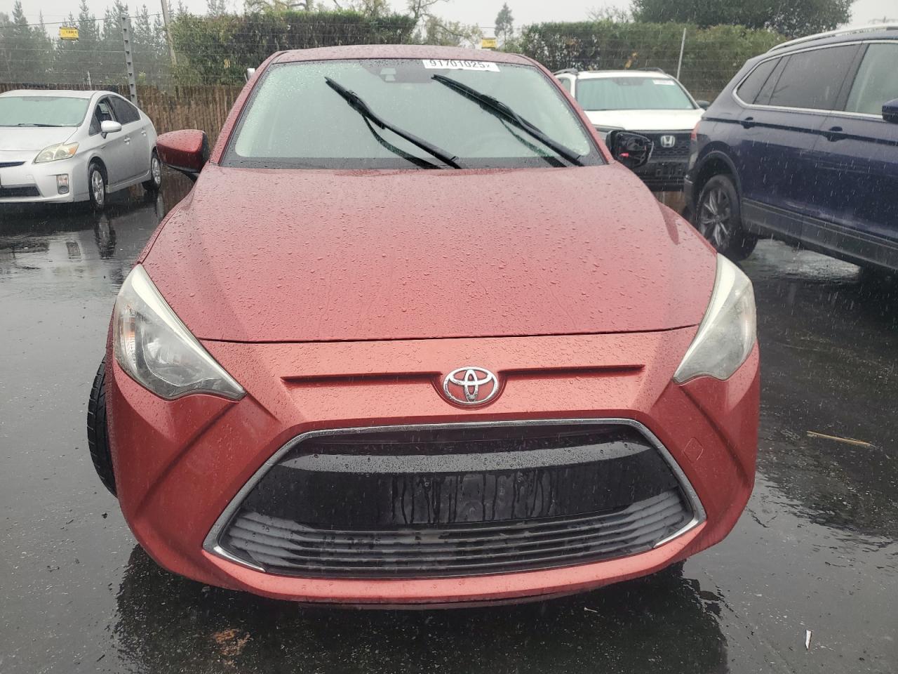 2017 TOYOTA YARIS