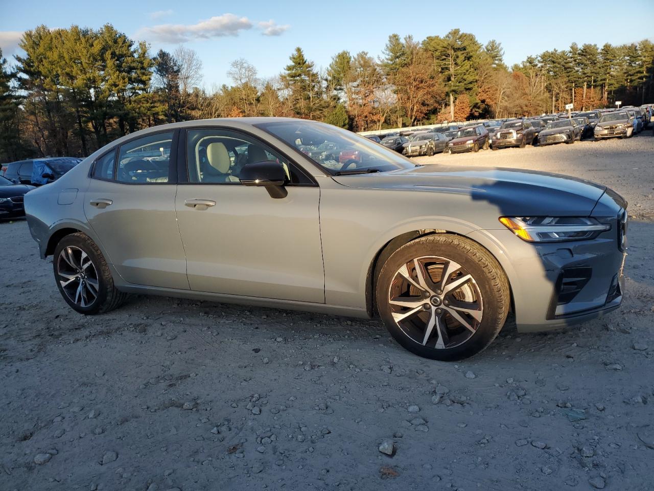 2024 VOLVO S60
