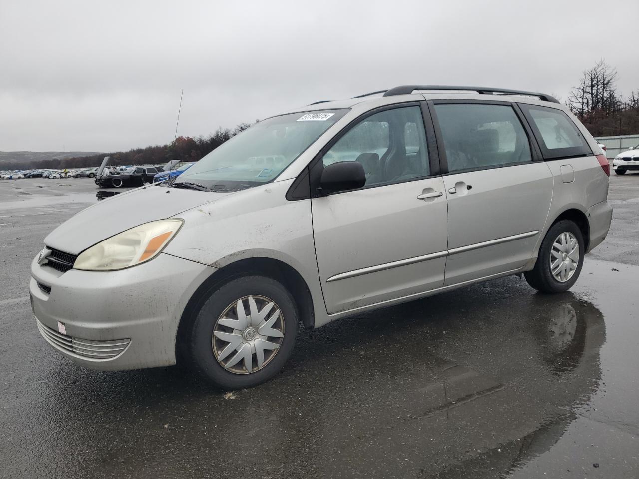 2005 TOYOTA SIENNA