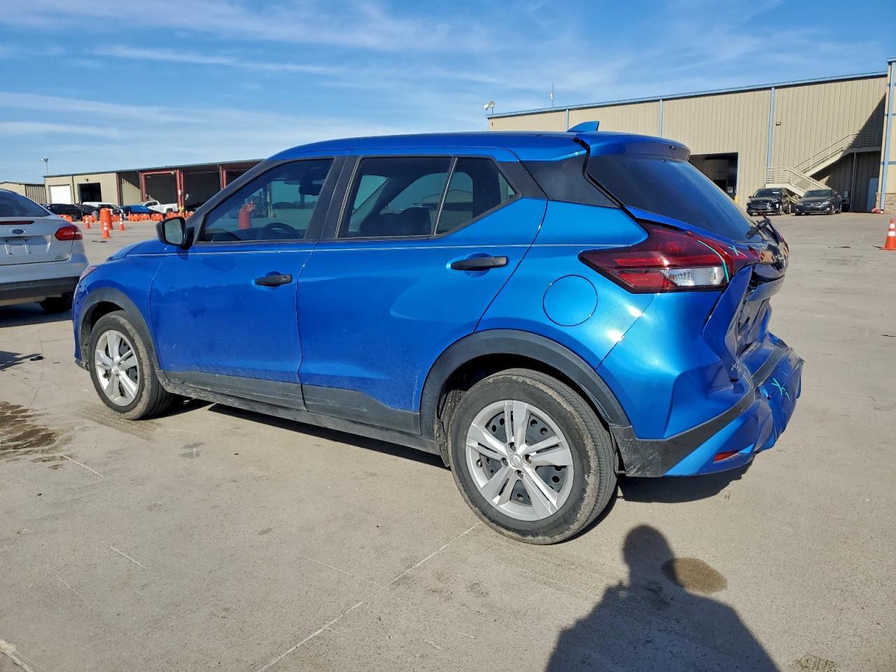 2024 NISSAN KICKS
