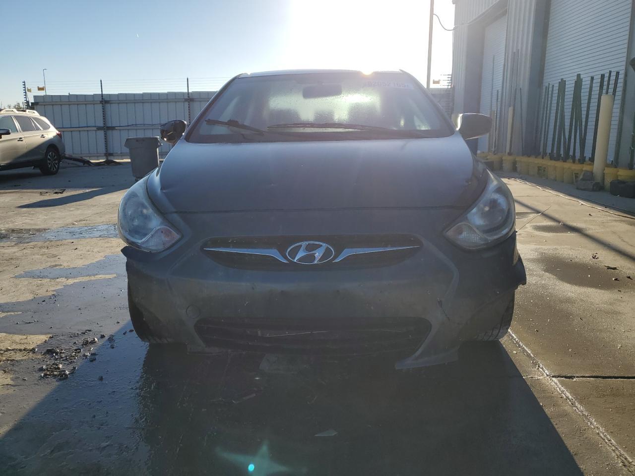 2012 HYUNDAI ACCENT