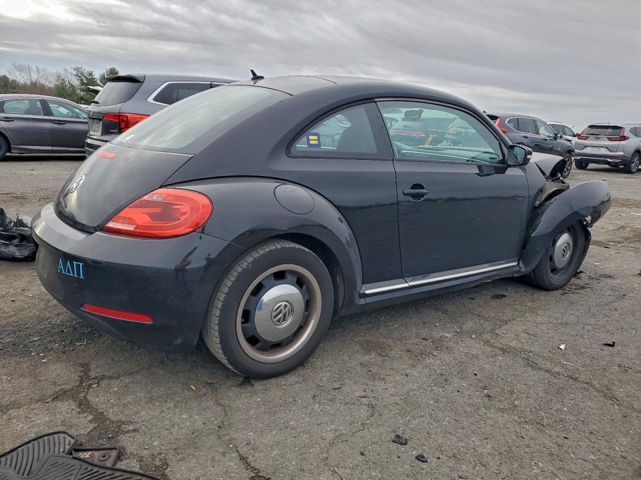 2012 VOLKSWAGEN Beetle
