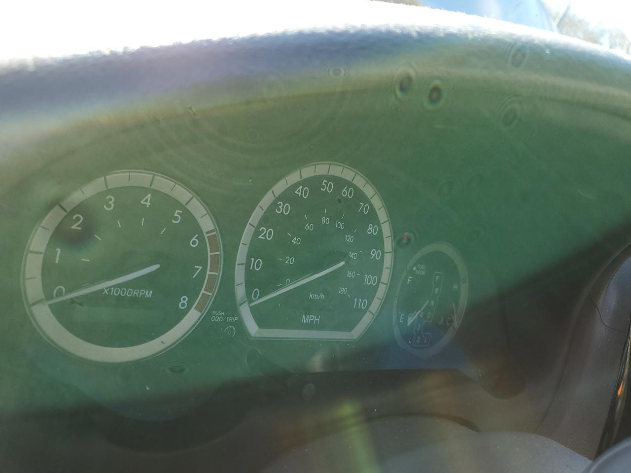 2004 TOYOTA SIENNA