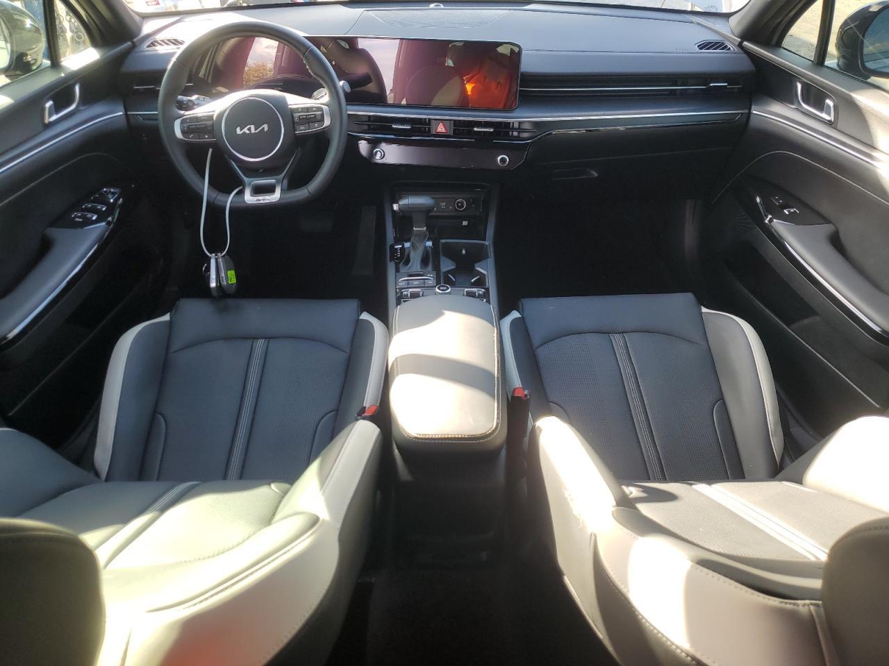 2025 KIA K5