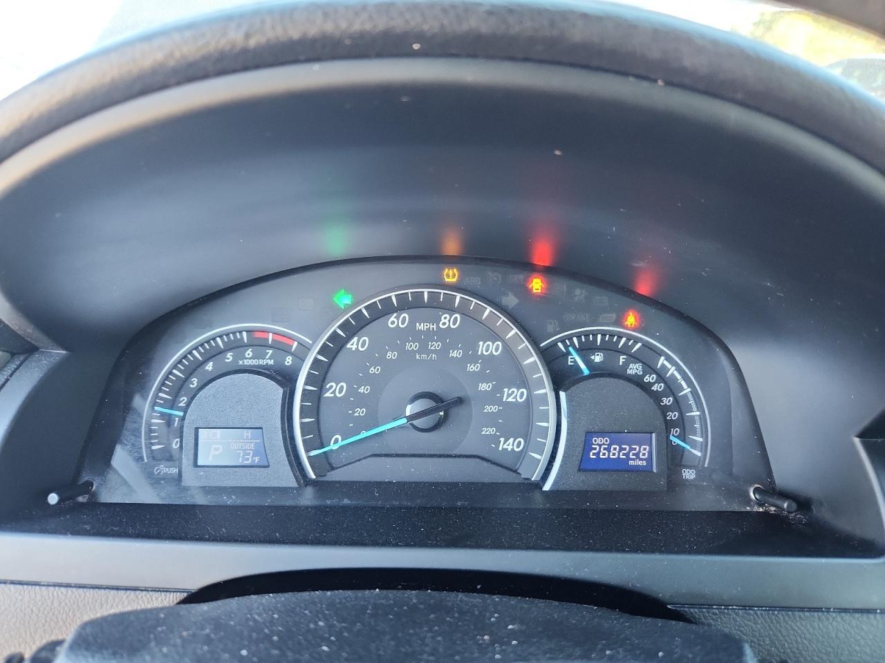 2014 TOYOTA CAMRY