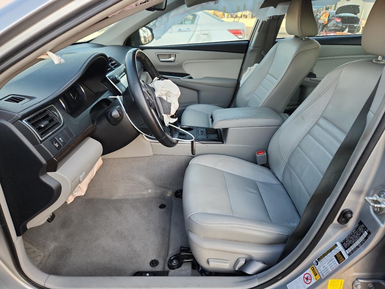 2016 TOYOTA CAMRY