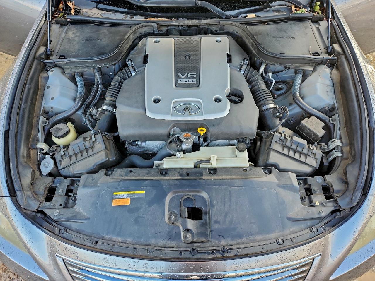 2011 INFINITI G37