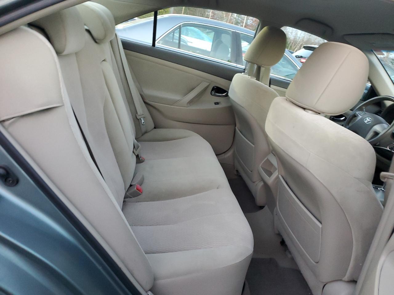 2011 TOYOTA CAMRY