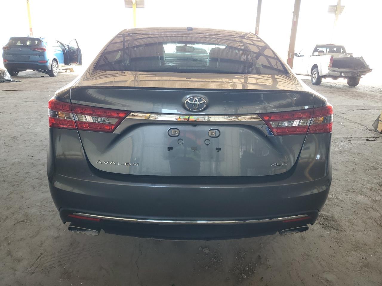 2016 TOYOTA Avalon