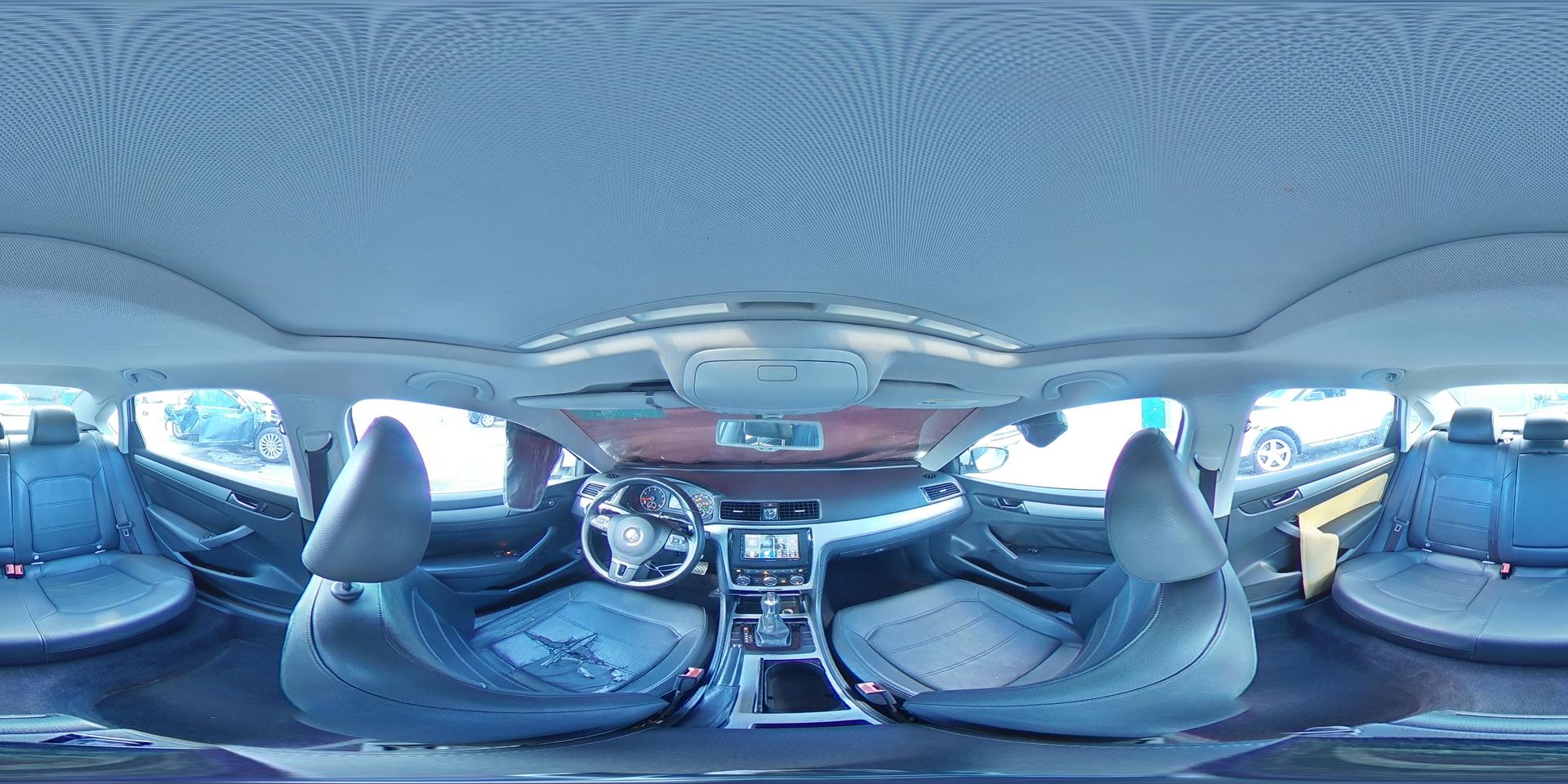 2012 VOLKSWAGEN Passat