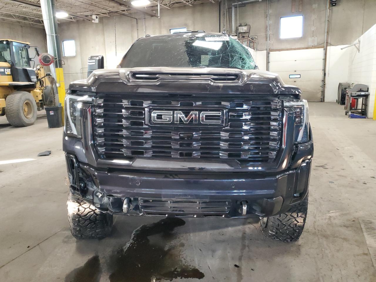 2024 GMC Sierra