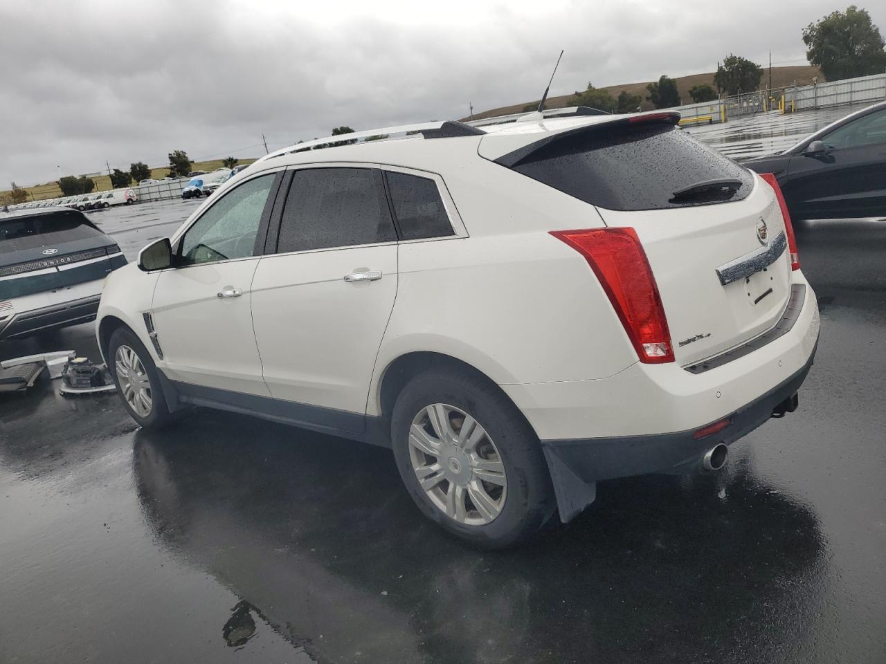 2010 CADILLAC SRX