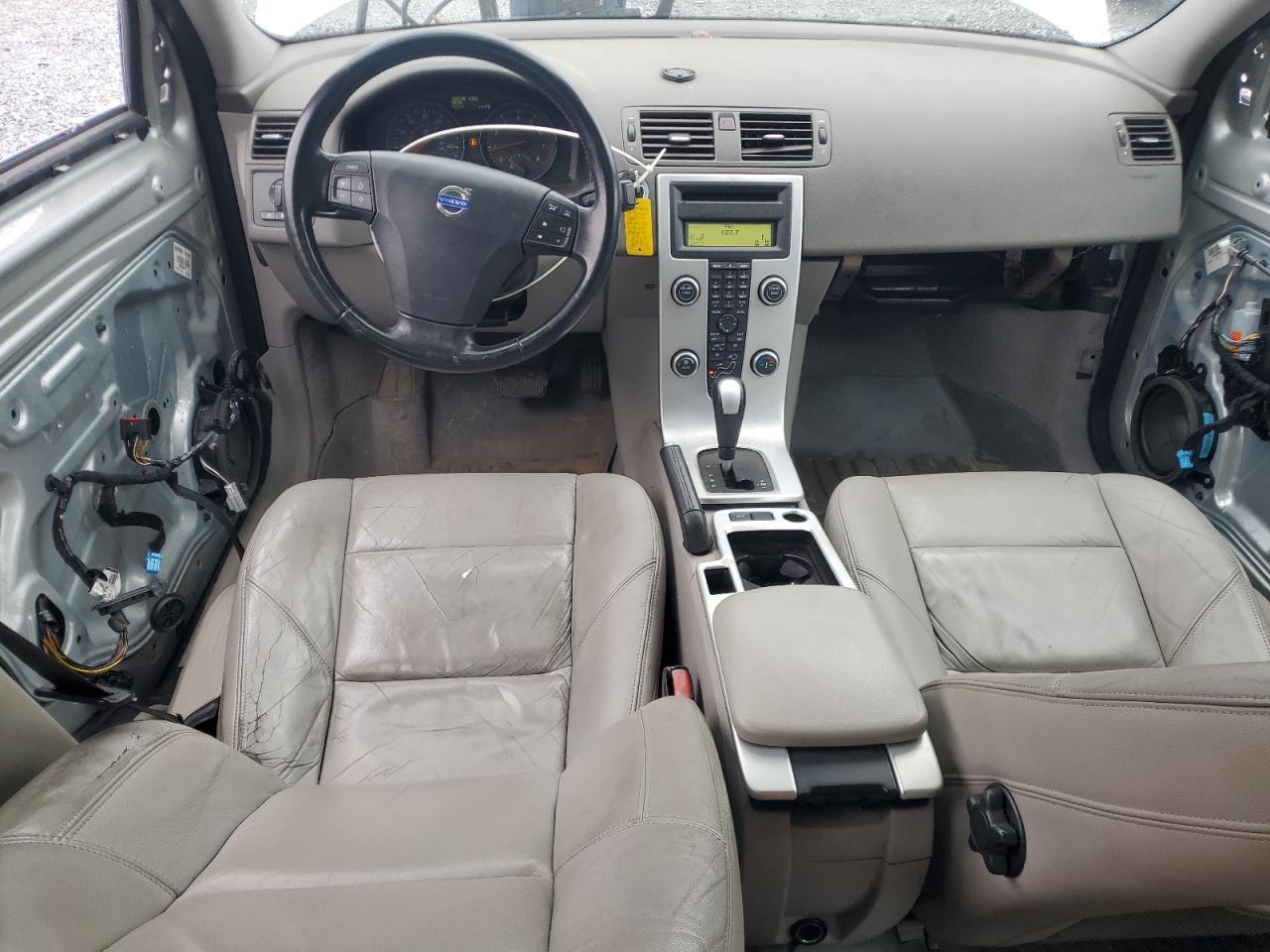 2010 VOLVO S40
