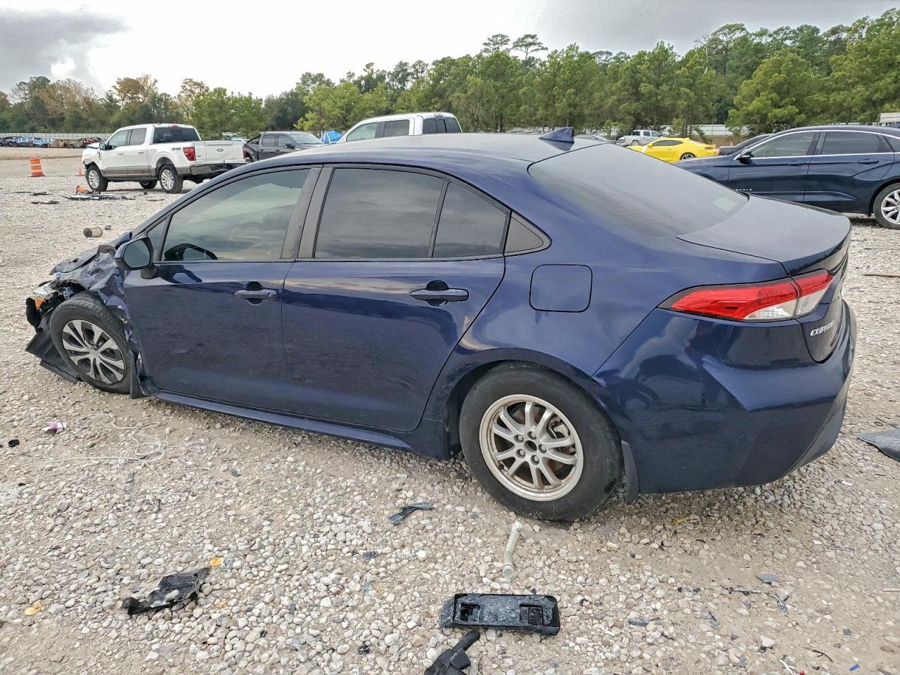 2022 TOYOTA COROLLA