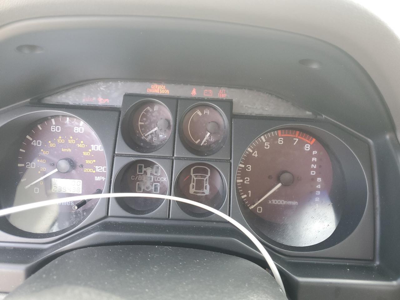 2002 MITSUBISHI Montero