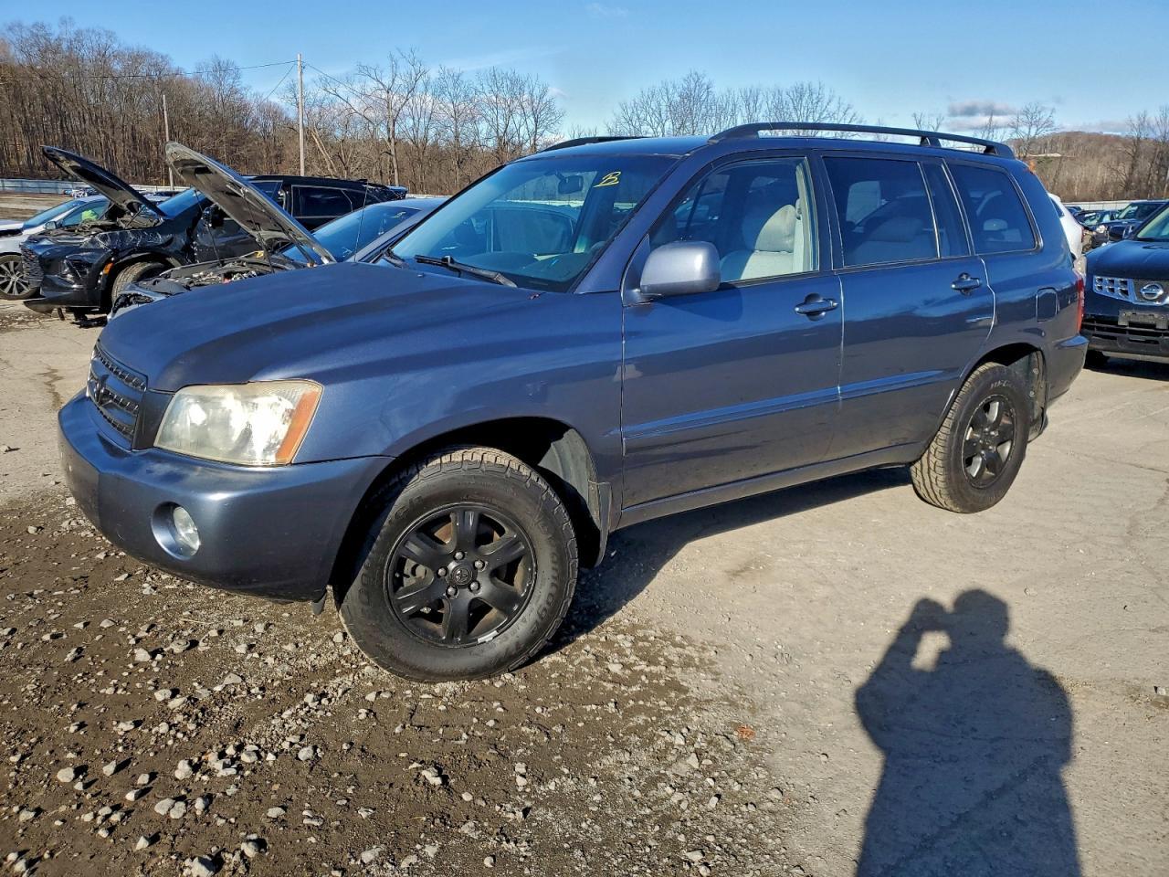 2003 TOYOTA HIGHLANDER
