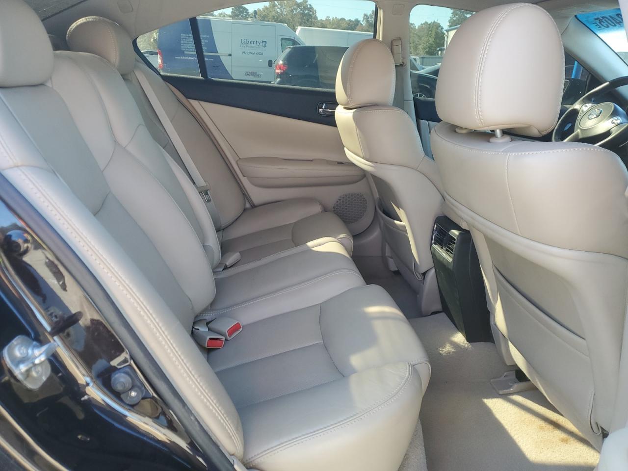 2012 NISSAN Maxima