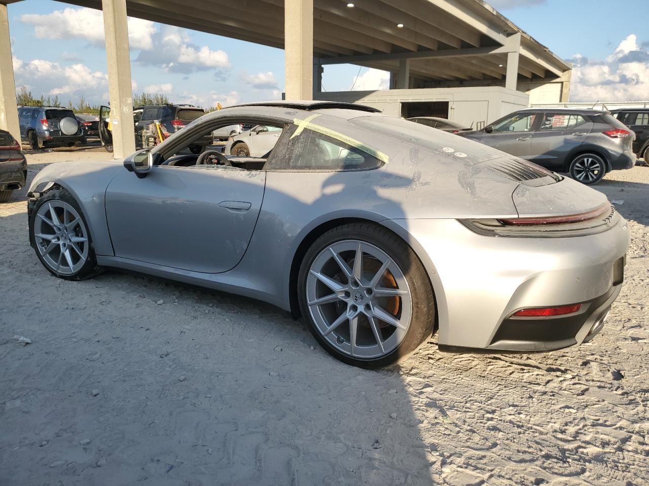 2025 PORSCHE 911