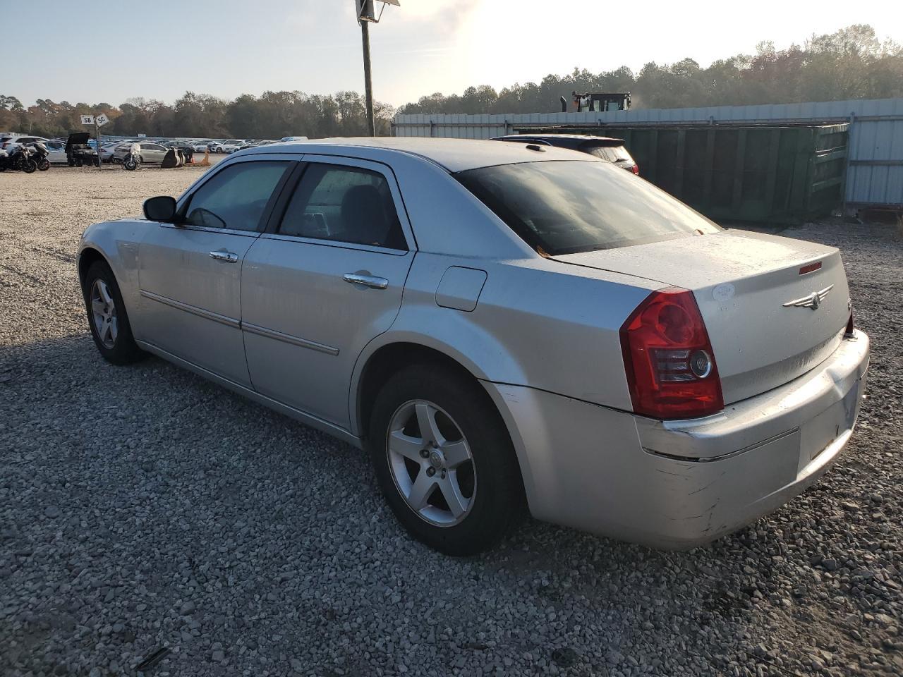 2010 CHRYSLER 300
