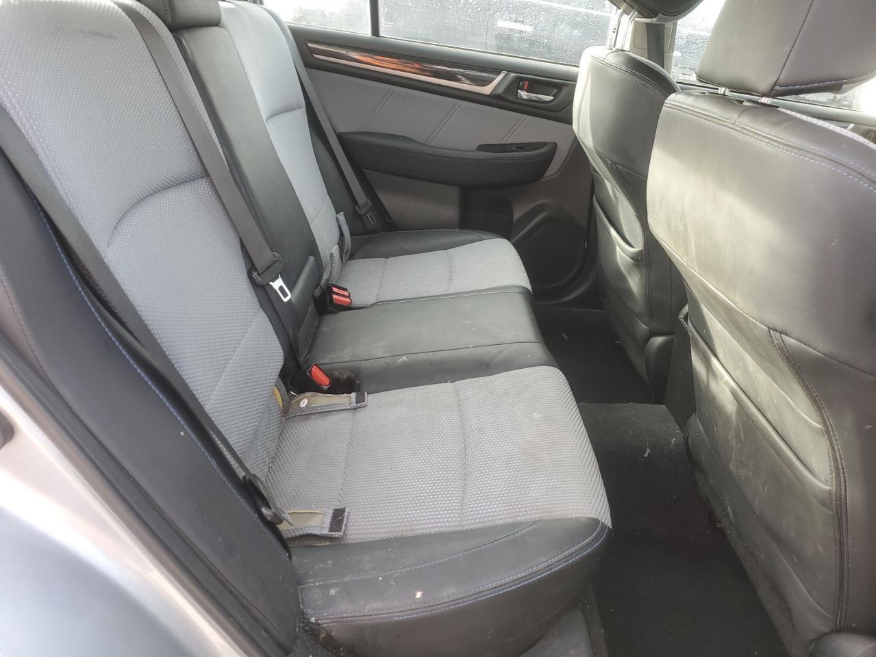 2017 SUBARU Legacy