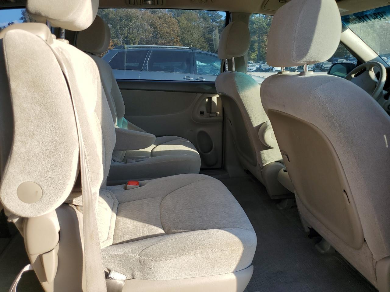 2005 TOYOTA SIENNA
