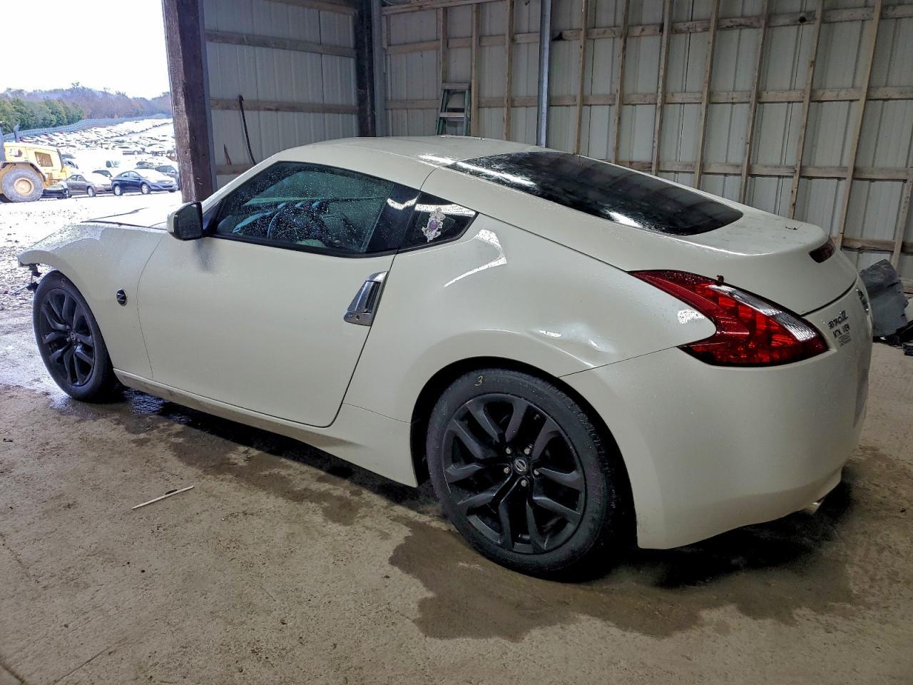 2016 NISSAN 370Z
