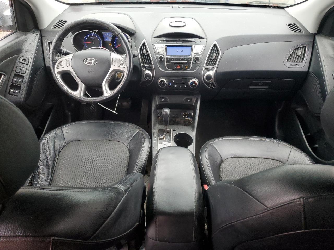 2011 HYUNDAI TUCSON