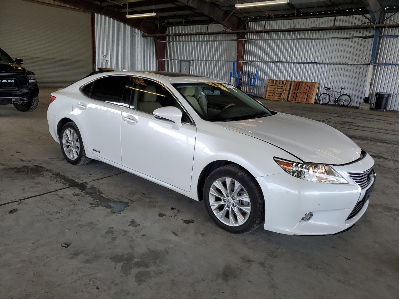 2015 LEXUS ES 300H