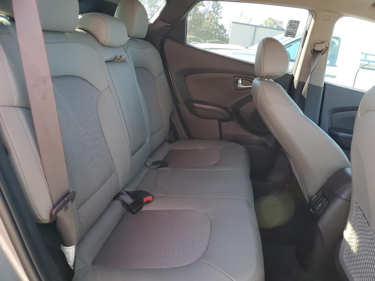 2015 HYUNDAI TUCSON