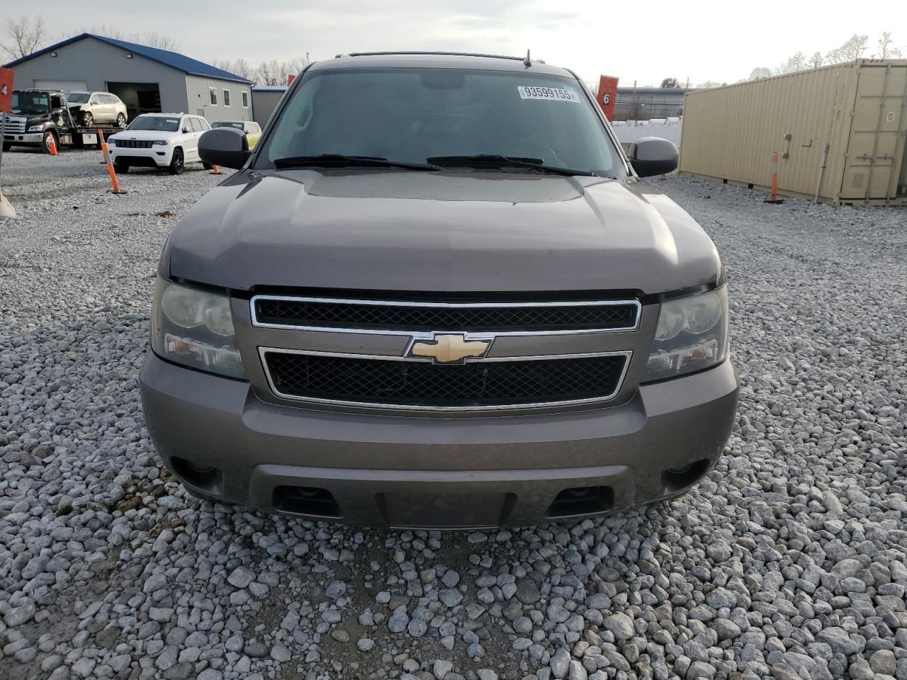2011 CHEVROLET Suburban