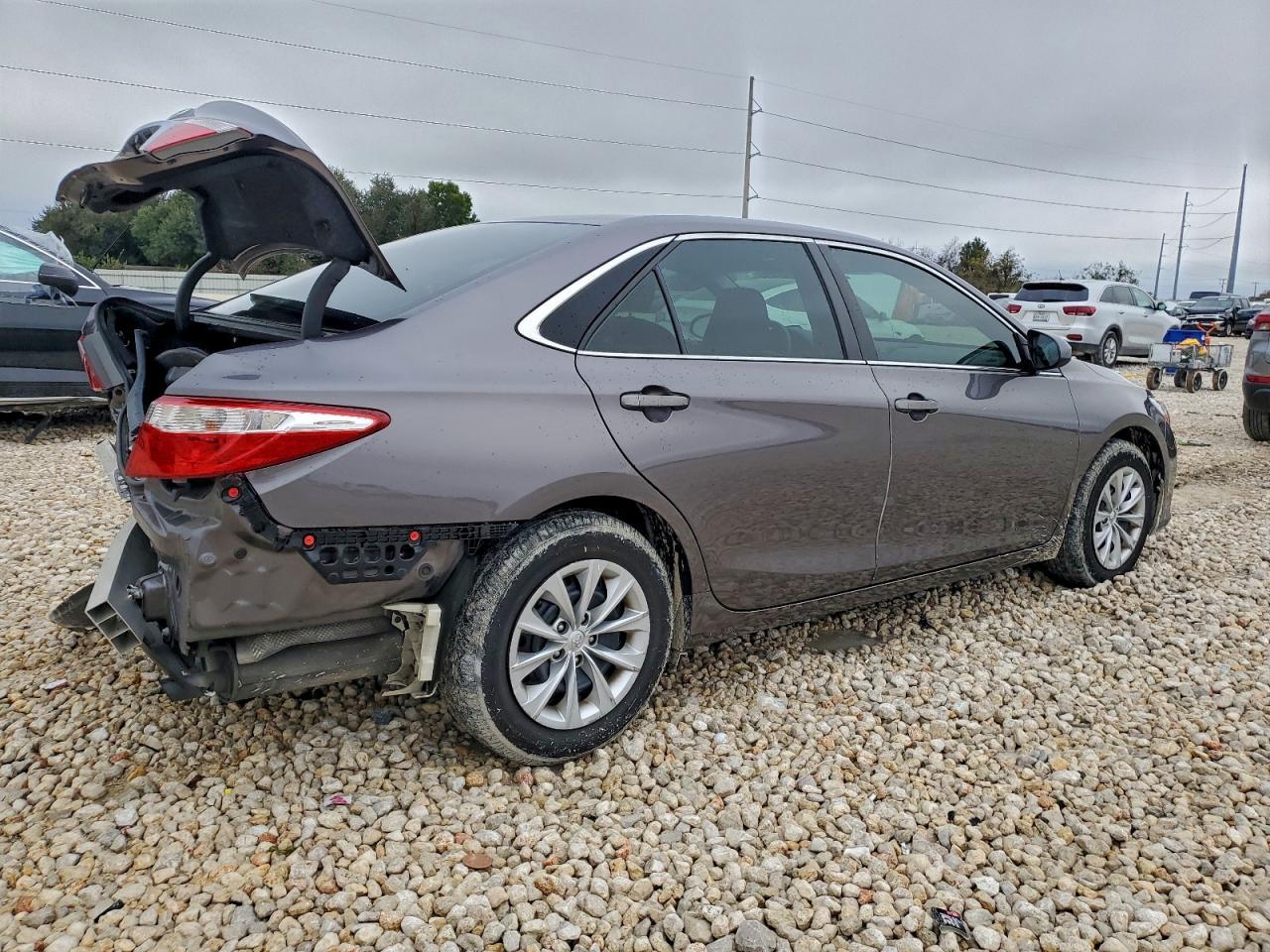 2015 TOYOTA CAMRY