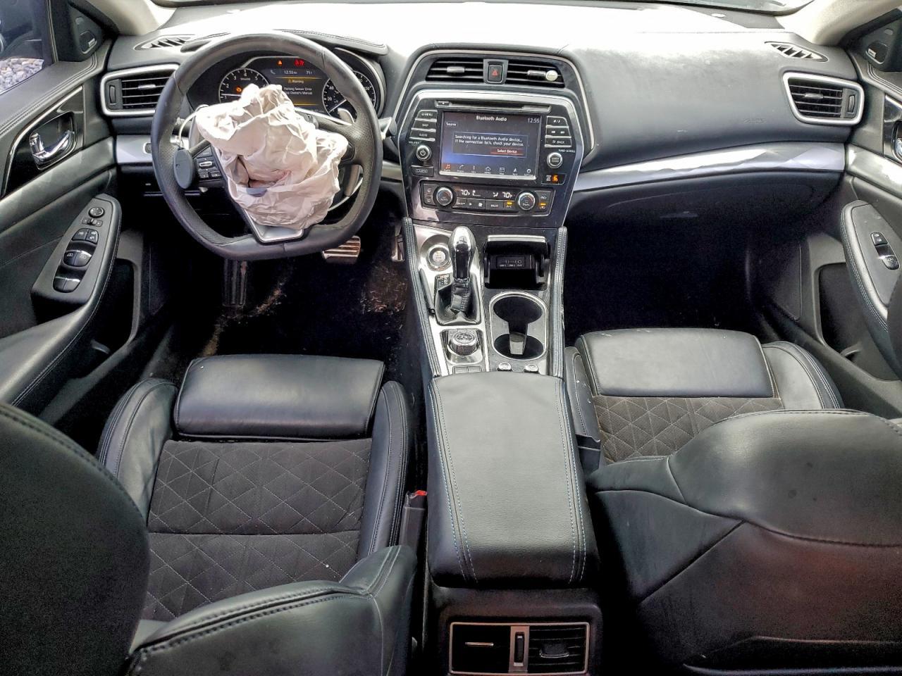 2017 NISSAN Maxima