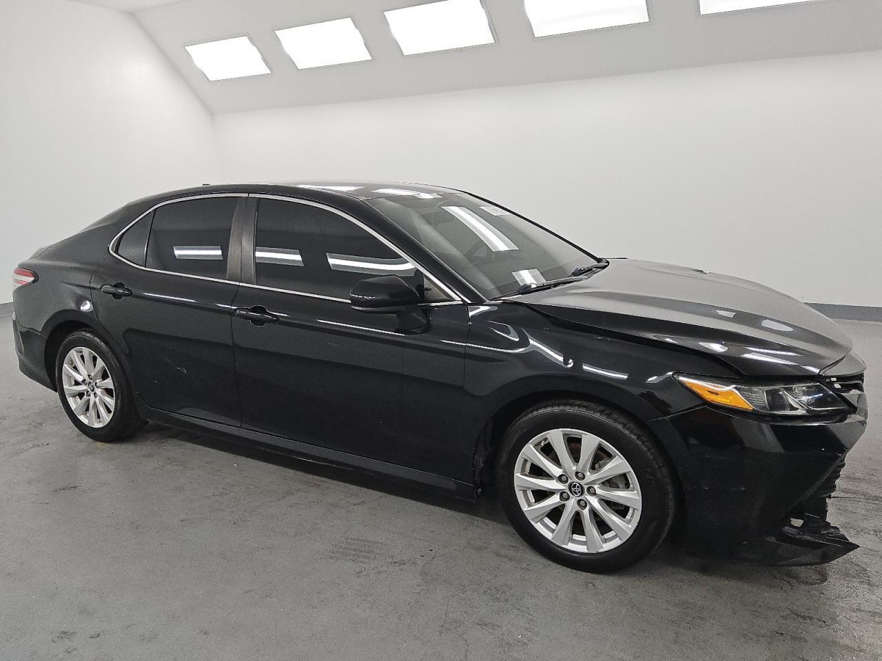 2019 TOYOTA CAMRY