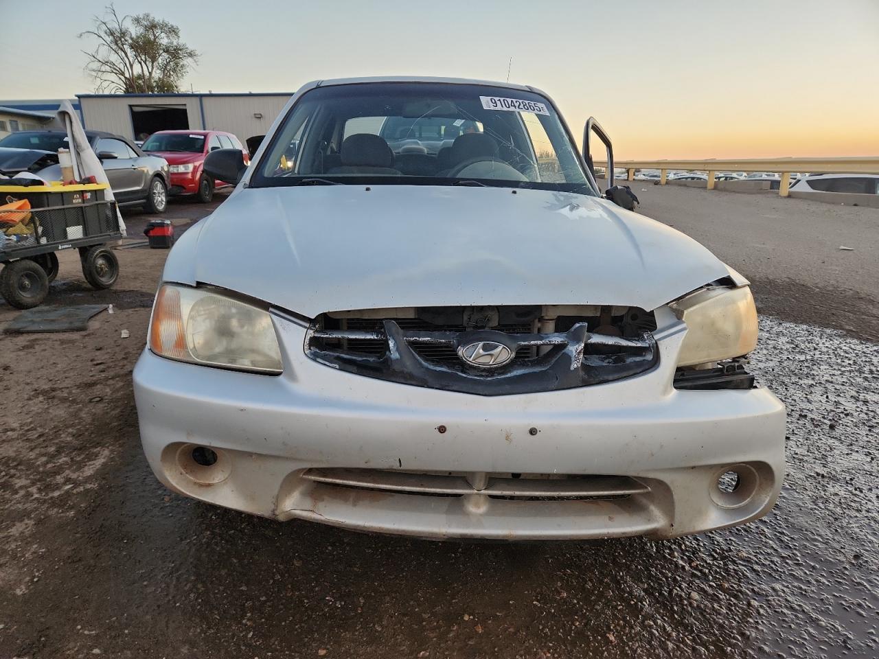 2002 HYUNDAI ACCENT