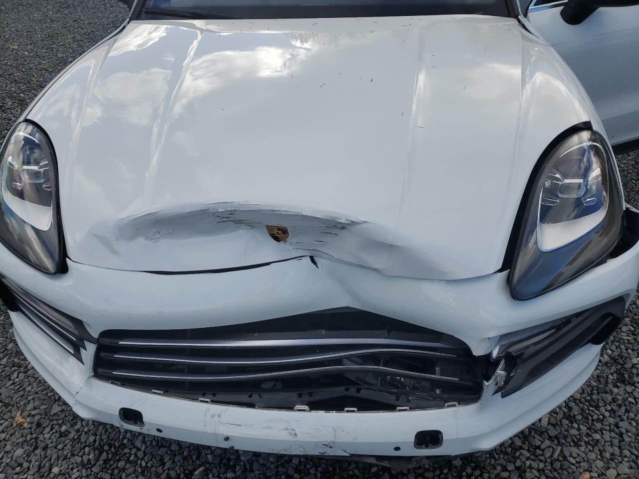 2019 PORSCHE CAYENNE