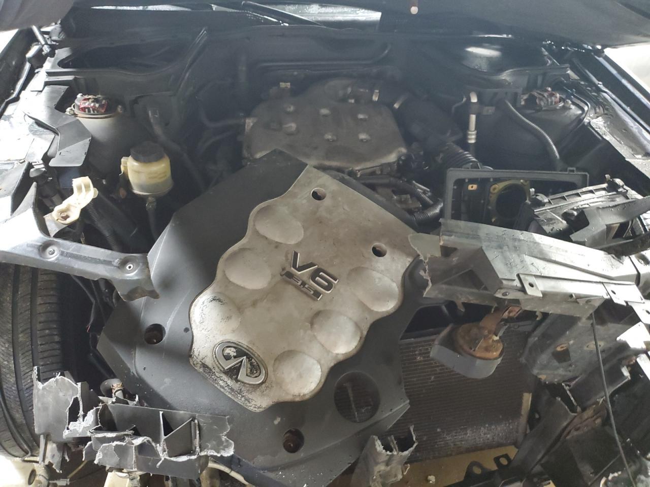 2005 INFINITI FX35