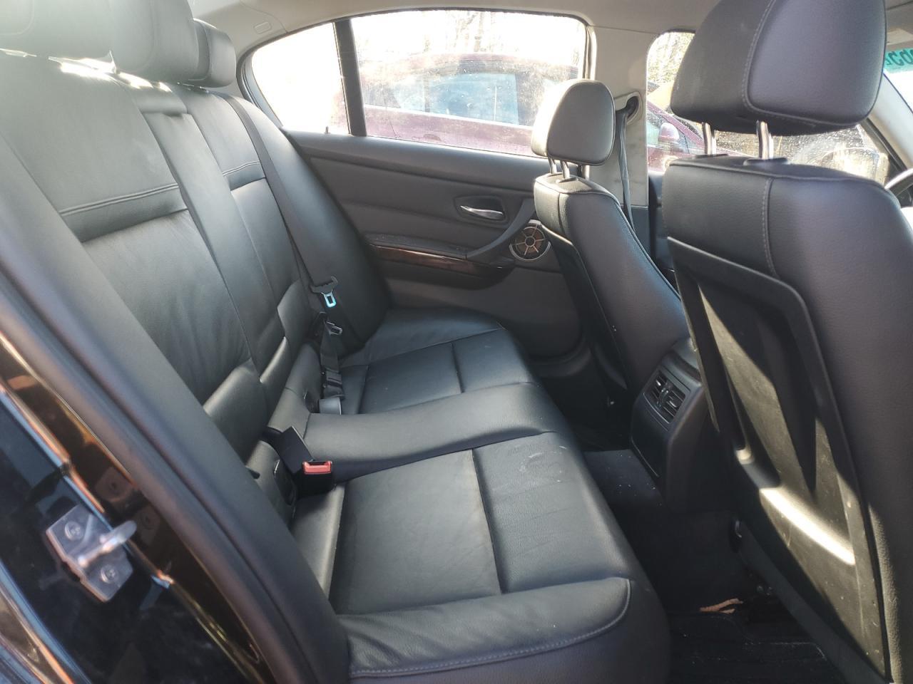 2011 BMW 3 SERIES