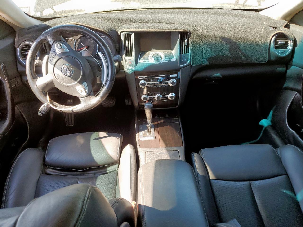 2012 NISSAN Maxima