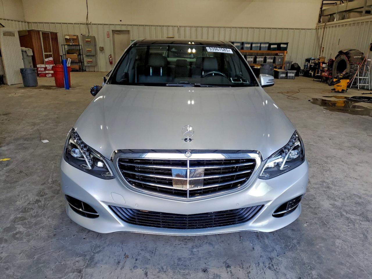 2016 MERCEDES-BENZ E-Class
