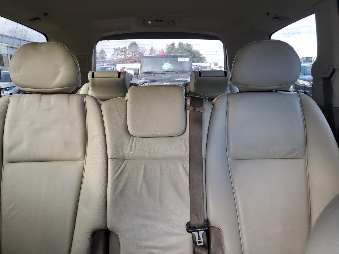 2010 VOLVO XC90
