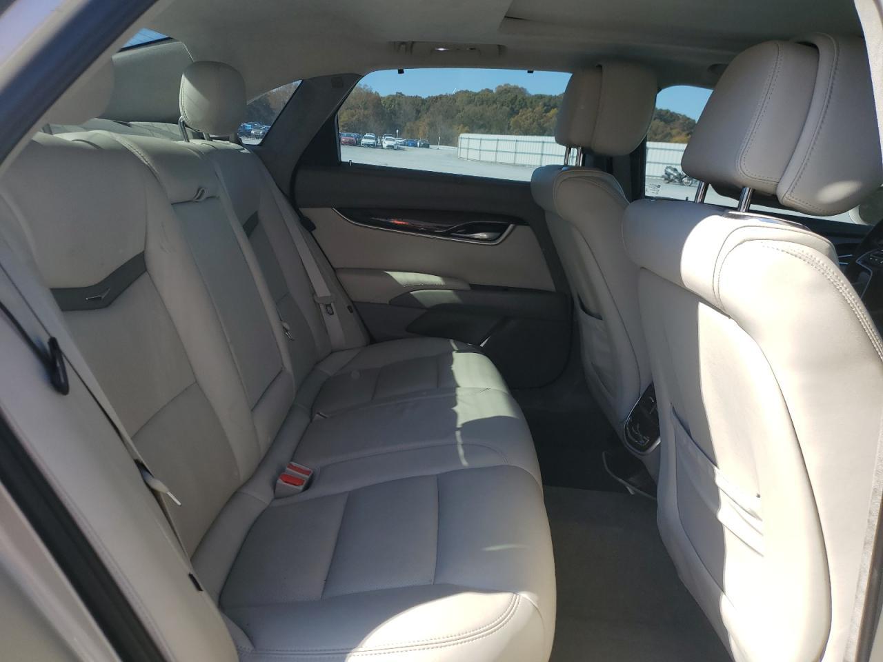 2013 CADILLAC XTS