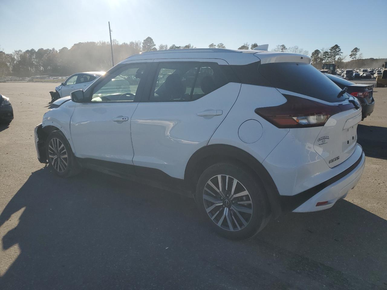 2024 NISSAN KICKS