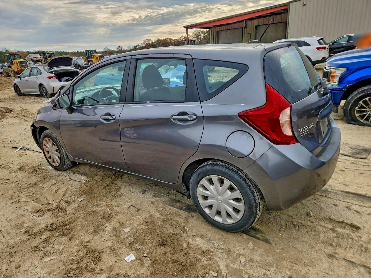 2016 NISSAN Versa Note