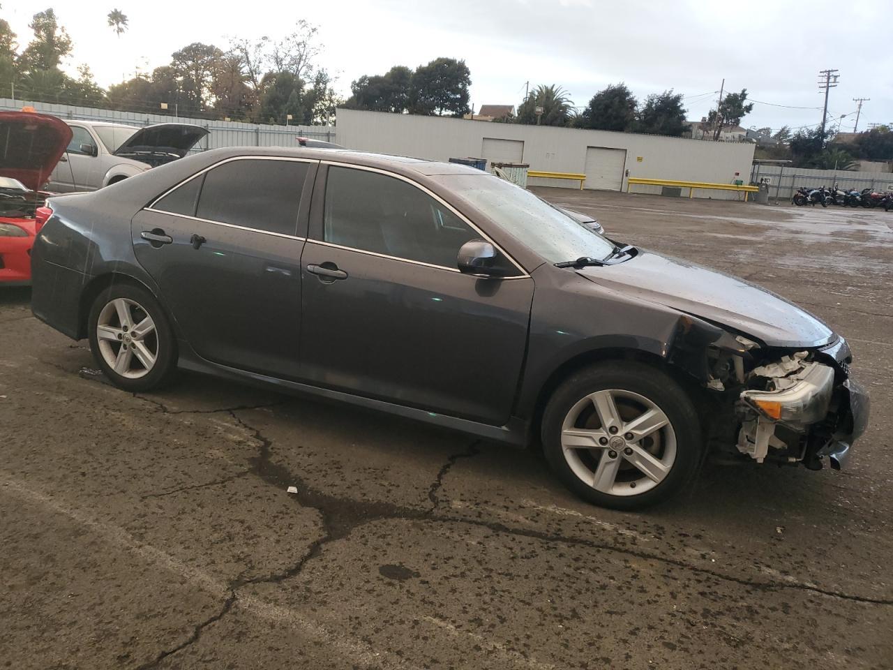 2013 TOYOTA CAMRY