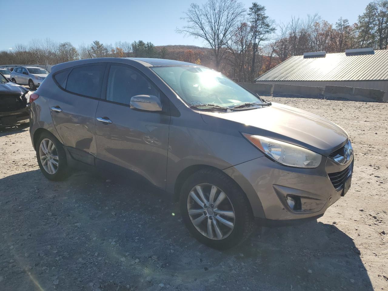2010 HYUNDAI TUCSON